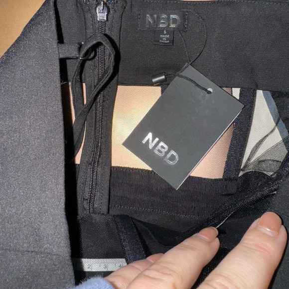 NBD Bianna Jumpsuit in Black Small needs a fix! - Picture 6 of 7